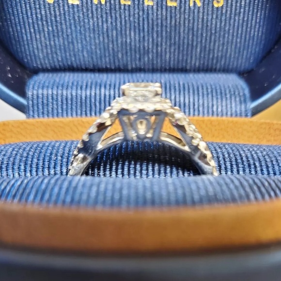 The Leo Diamond 14K White Gold 1ctw E/SI2 Princess Pave Halo Engagement Ring Sz8 - Picture 14 of 16